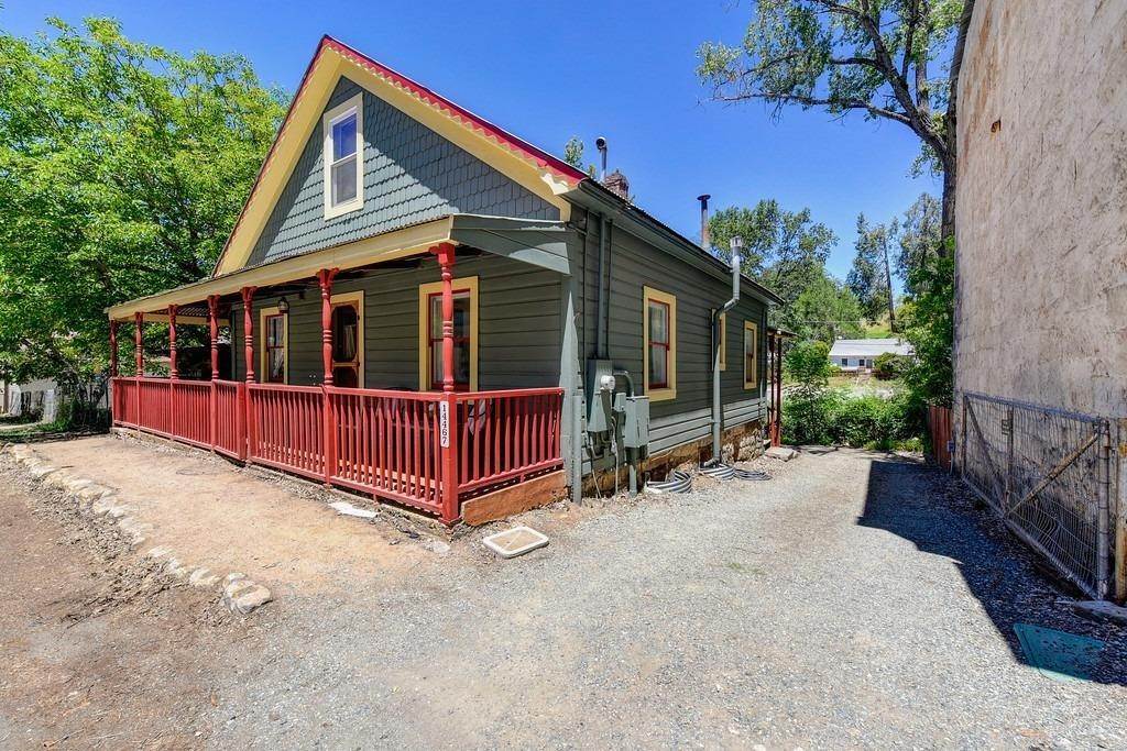 7. Single Family Homes for Active at 14467 Fiddletown Fiddletown, California 95629 United States