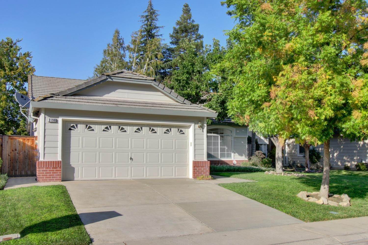 Single Family Homes for Active at 3190 Halyard Way Elk Grove, California 95758 United States
