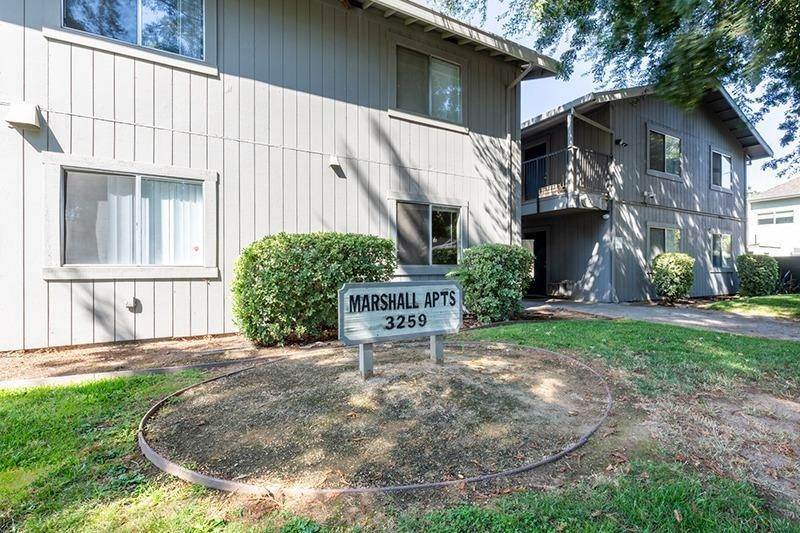 Single Family Homes for Active at 3259 Marshall Way Sacramento, California 95817 United States