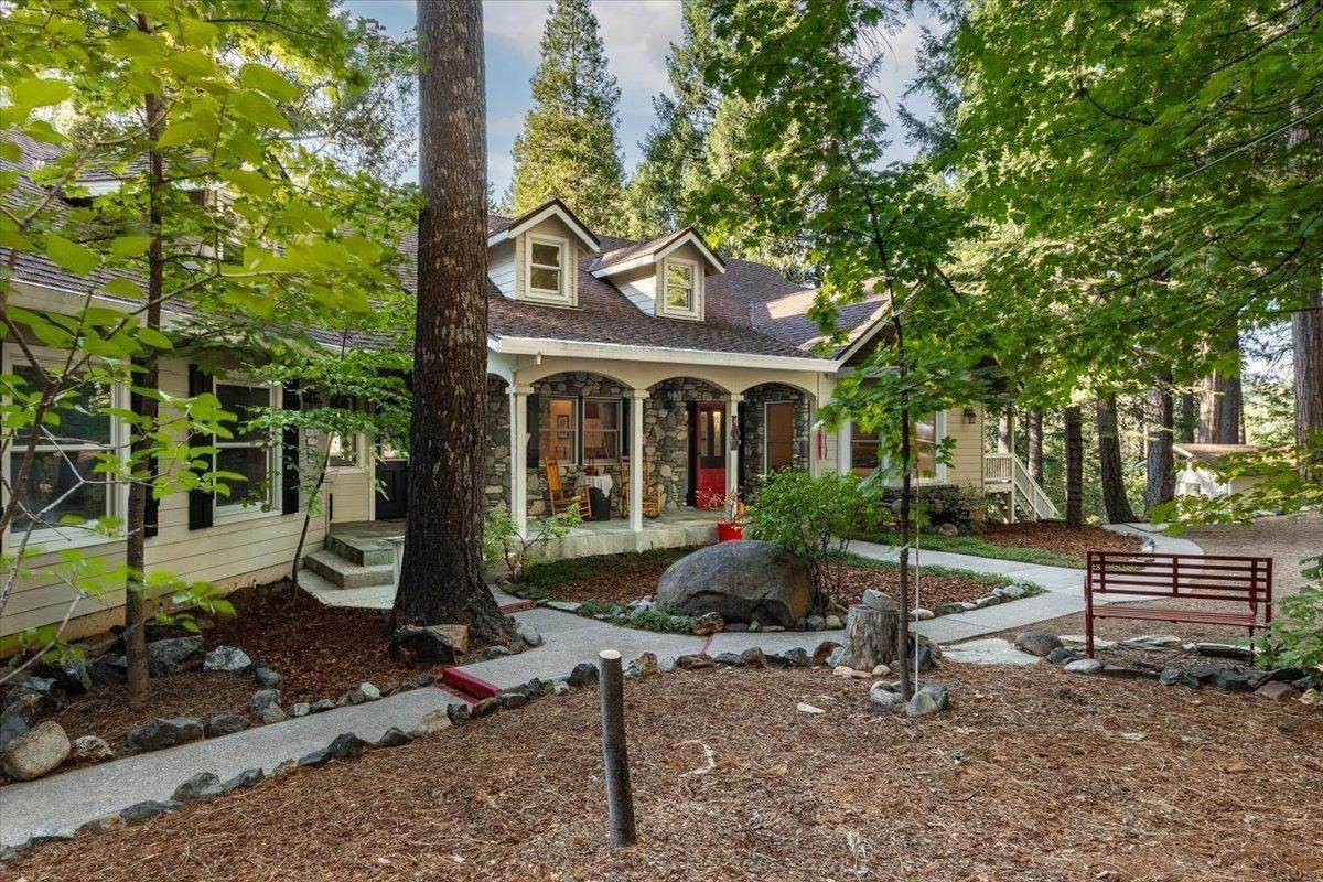 Single Family Homes for Active at 20429 Scotts Flat Road Nevada City, California 95959 United States