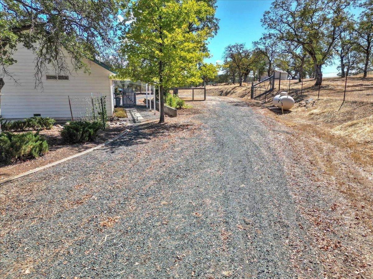 45. Single Family Homes for Active at 9224 Stacey Anne Browns Valley, California 95918 United States