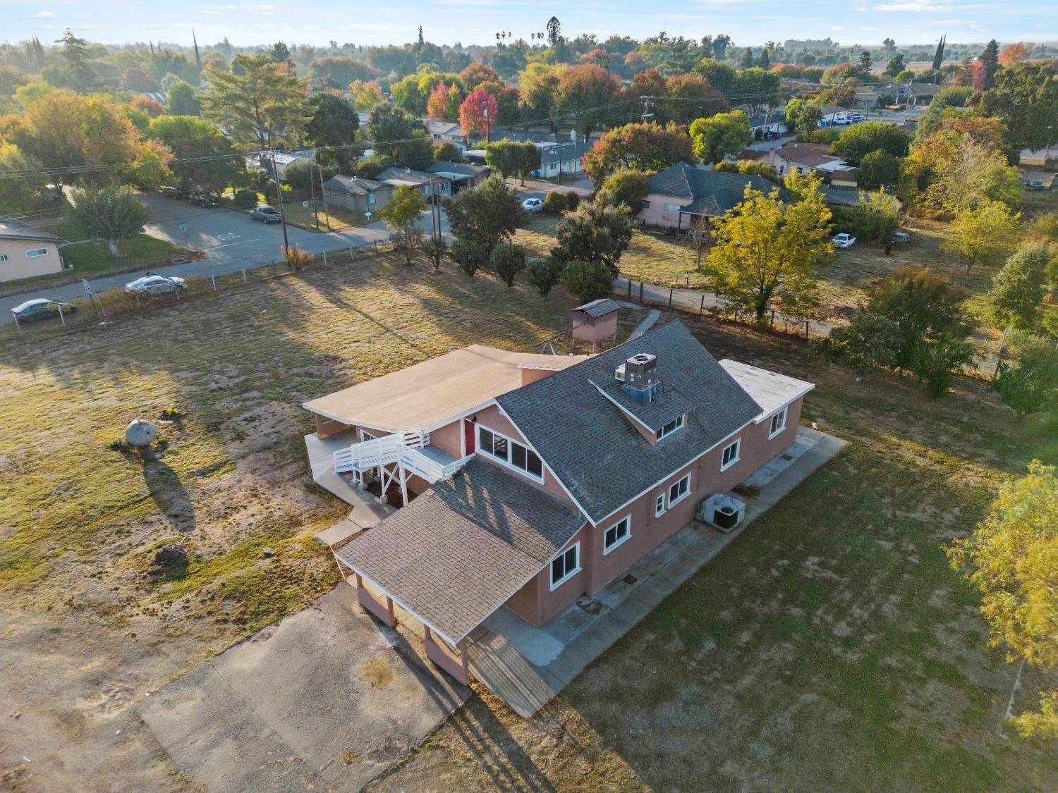 29. Single Family Homes for Active at 656 13th Street Colusa, California 95932 United States