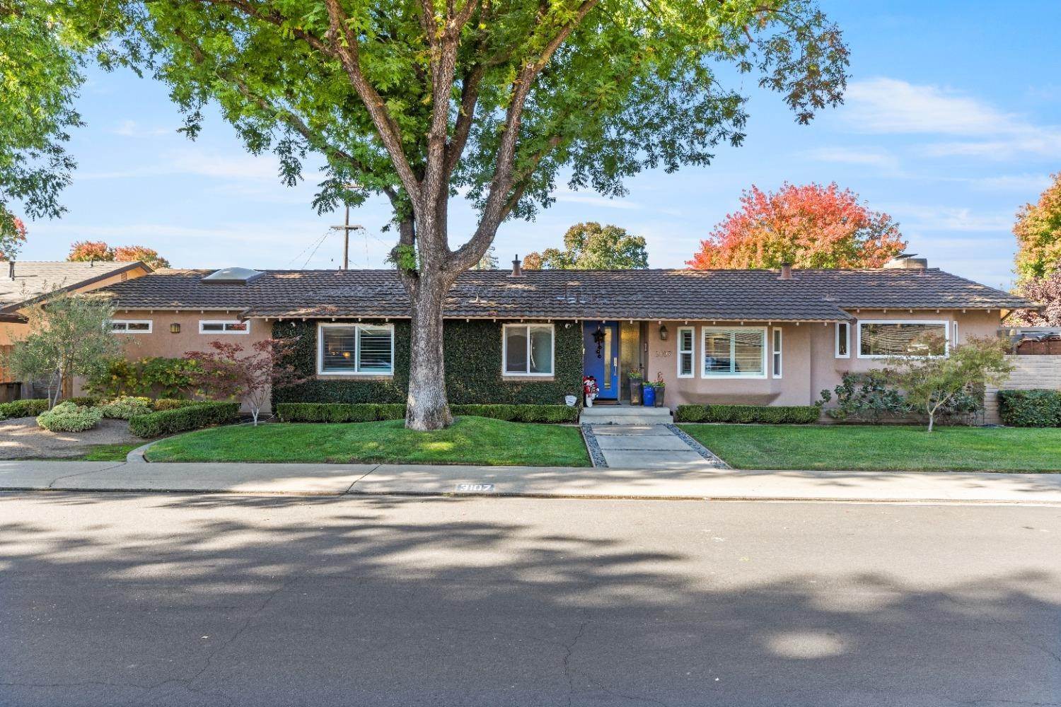 1. Single Family Homes for Active at 3107 Coventry Way Modesto, California 95350 United States