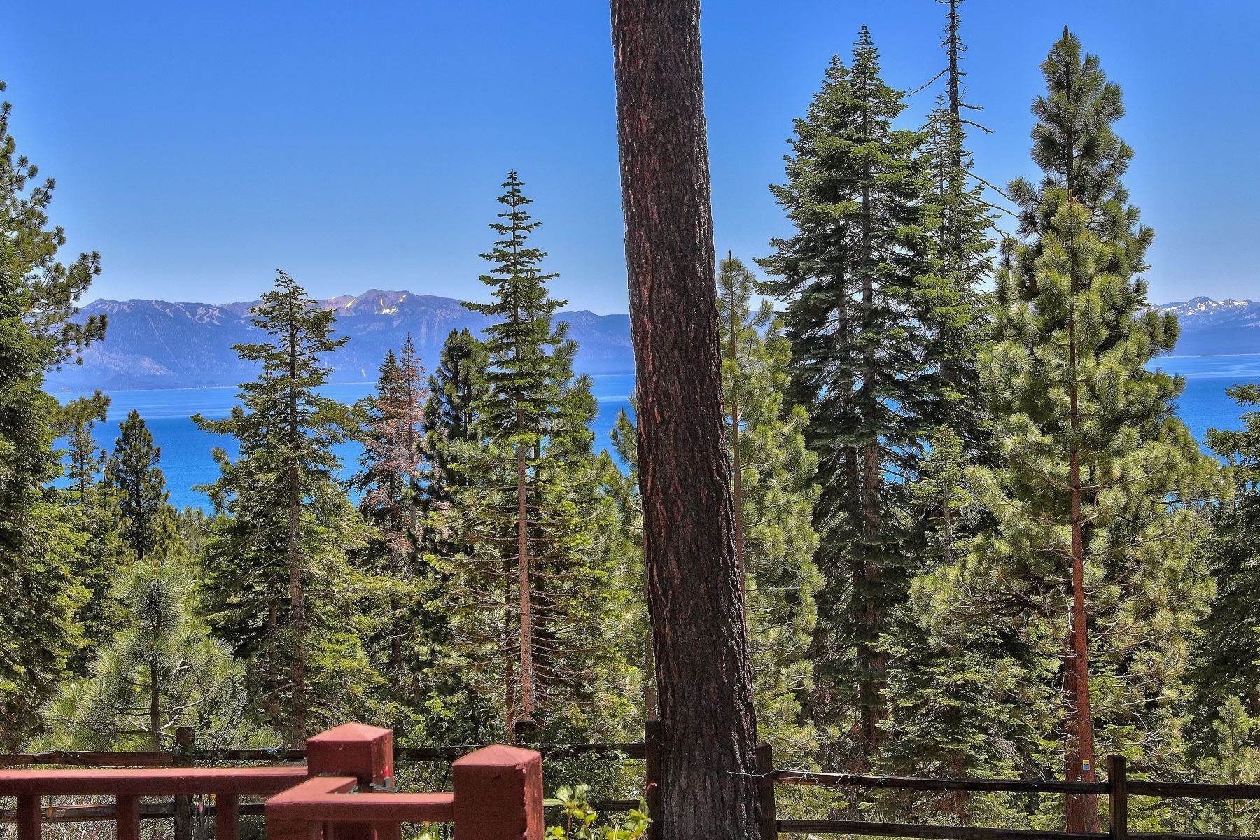 31. Single Family Homes for Active at Lake View Tahoe City Home 3045 Polaris Rd Tahoe City, California 96145 United States