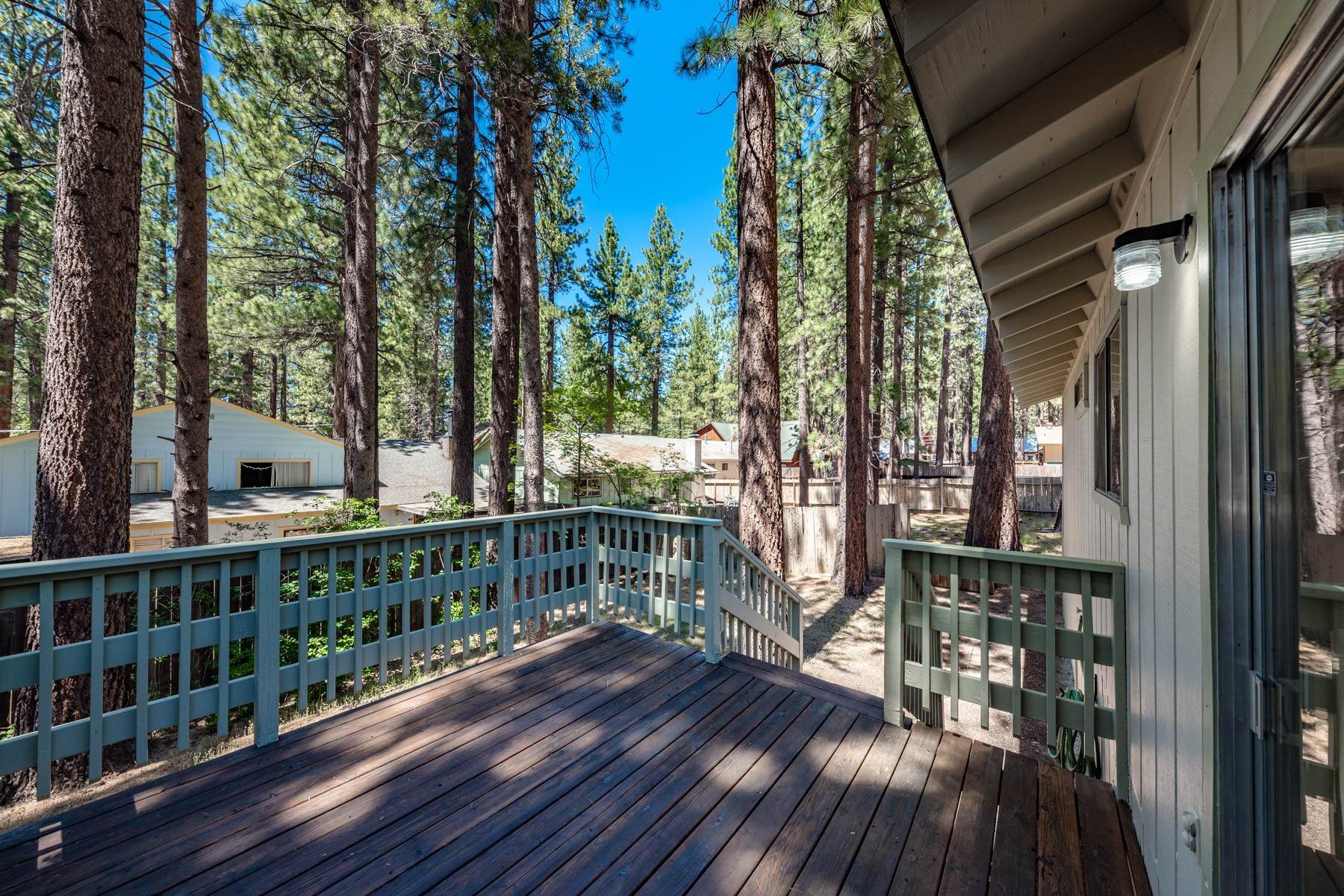 9. Single Family Homes for Active at New Opportunity in South Lake Tahoe 2605 Elwood Ave South Lake Tahoe, California 96150 United States