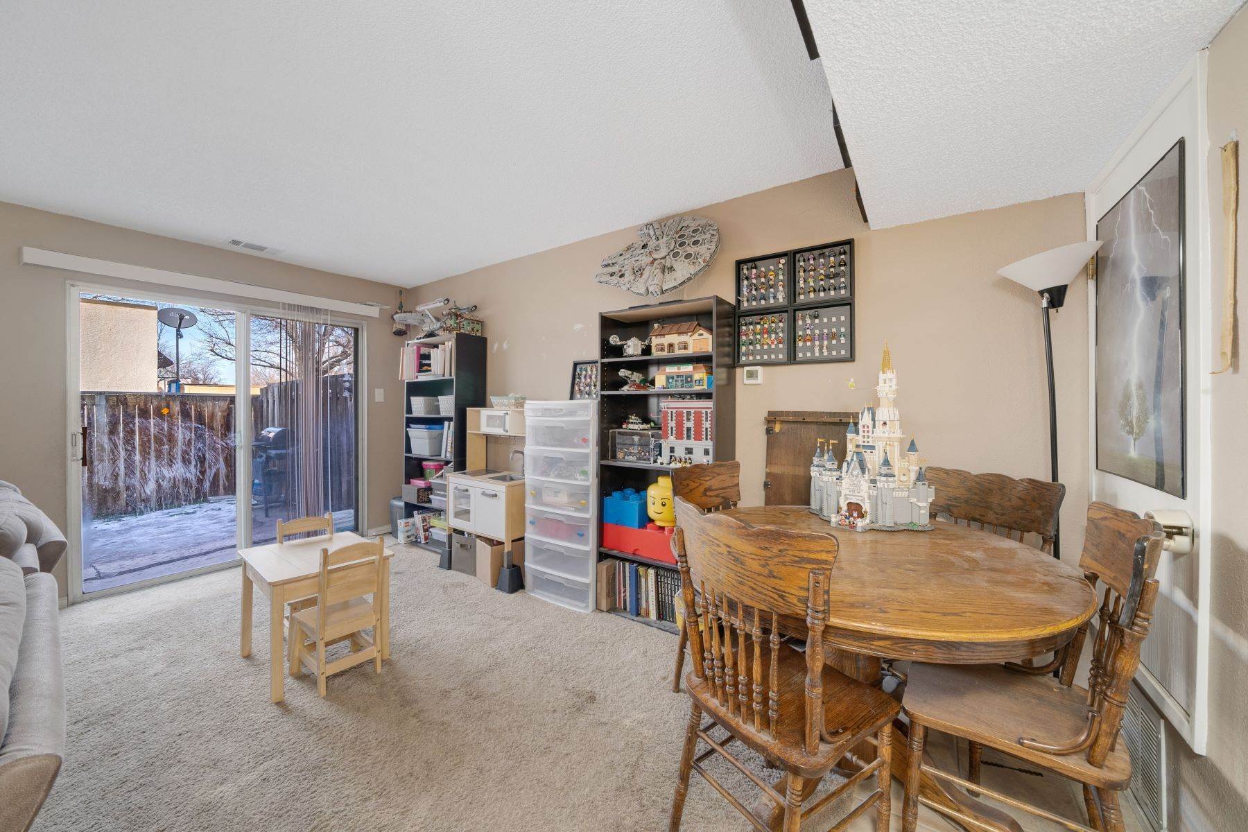 7. Single Family Homes for Active at Charming Sparks Home 1093 Bradley Square Sparks, Nevada 89434 United States