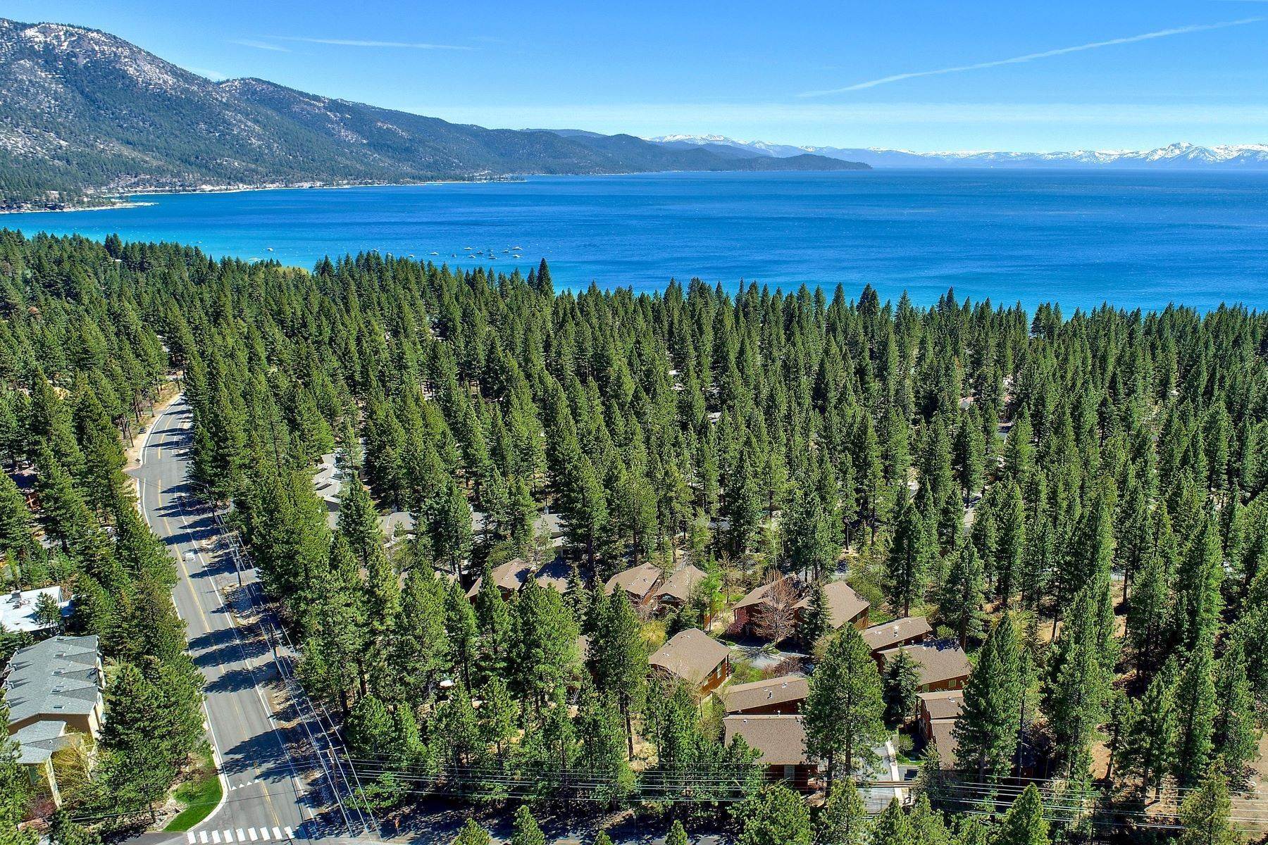 30. Single Family Homes for Active at Tahoe Townhome In Gated Community 899 Southwood Blvd., Unit #3 Incline Village, Nevada 89451 United States