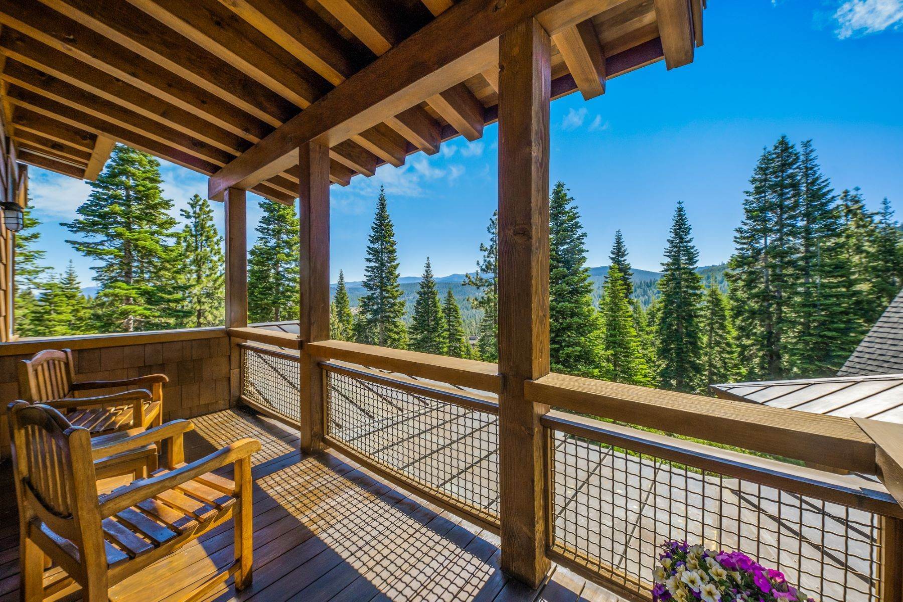36. Single Family Homes for Active at Tahoe Quarterly Mountain Home Award Winner 2221 Silver Fox Court Truckee, California 96161 United States