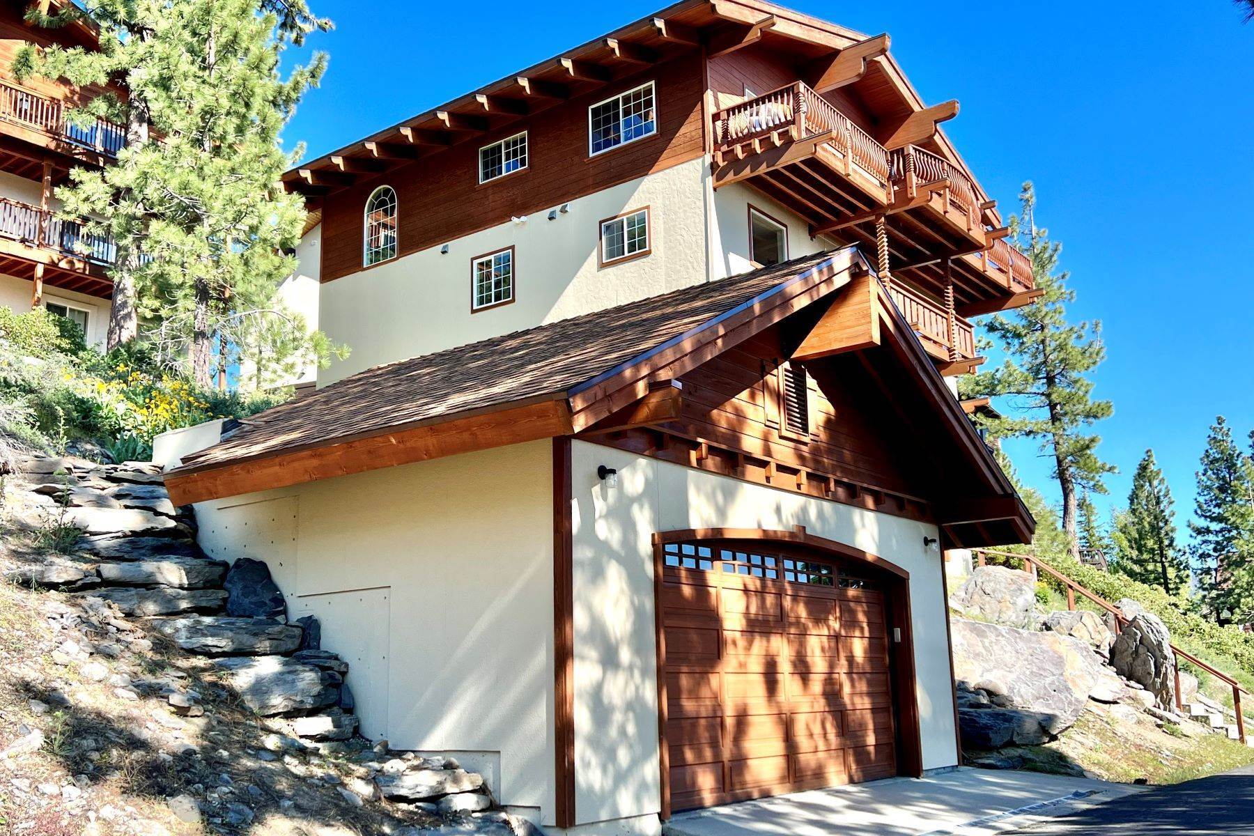 27. Single Family Homes for Active at Breathtaking Panoramic Lake Tahoe Views 1444 Tirol Dr Incline Village, Nevada 89451 United States