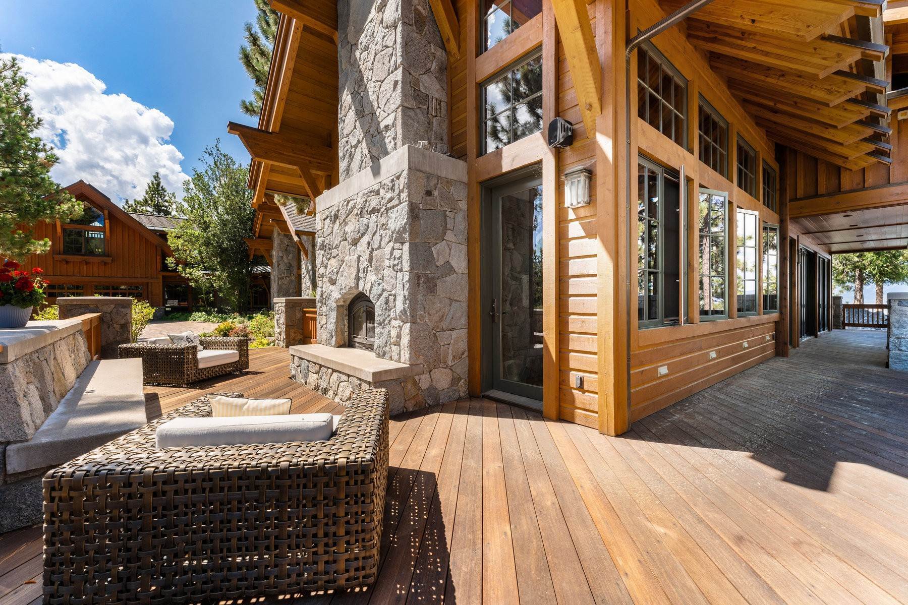31. Single Family Homes for Active at Tahoe View Retreat 444 Kent Way Zephyr Cove, Nevada 89448 United States
