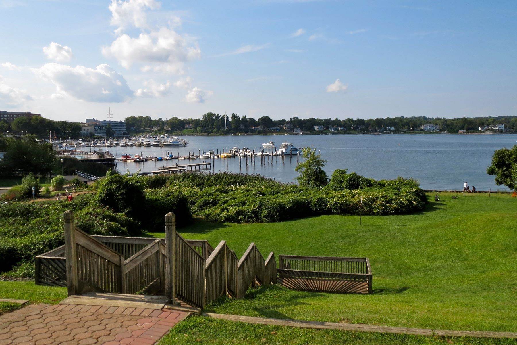 Condominiums for Active at Southbank At The Navesink 4 Boat Club Court 2B Red Bank, New Jersey 07701 United States