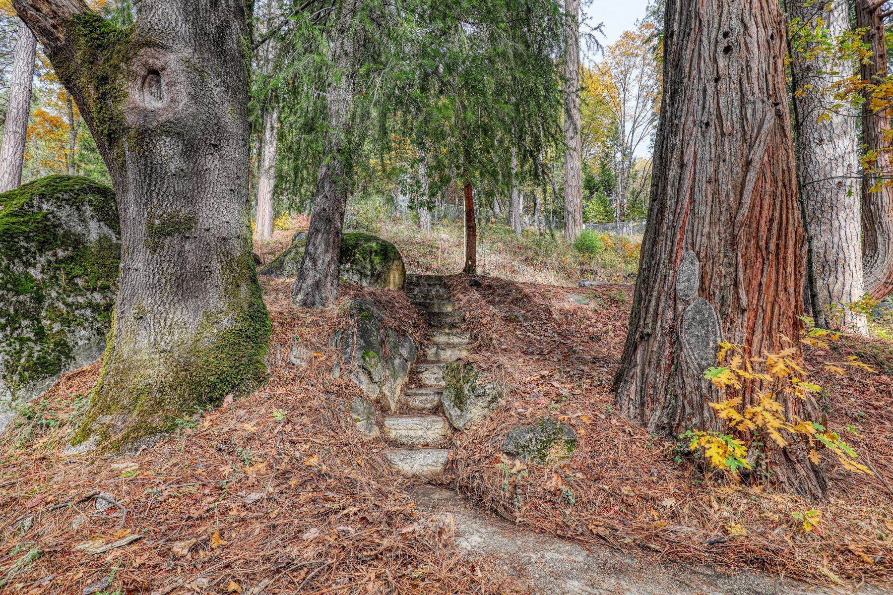 7. Land for Active at Sanctuary in the Heart of Town 377 Wyoming Road Nevada City, California 95959 United States