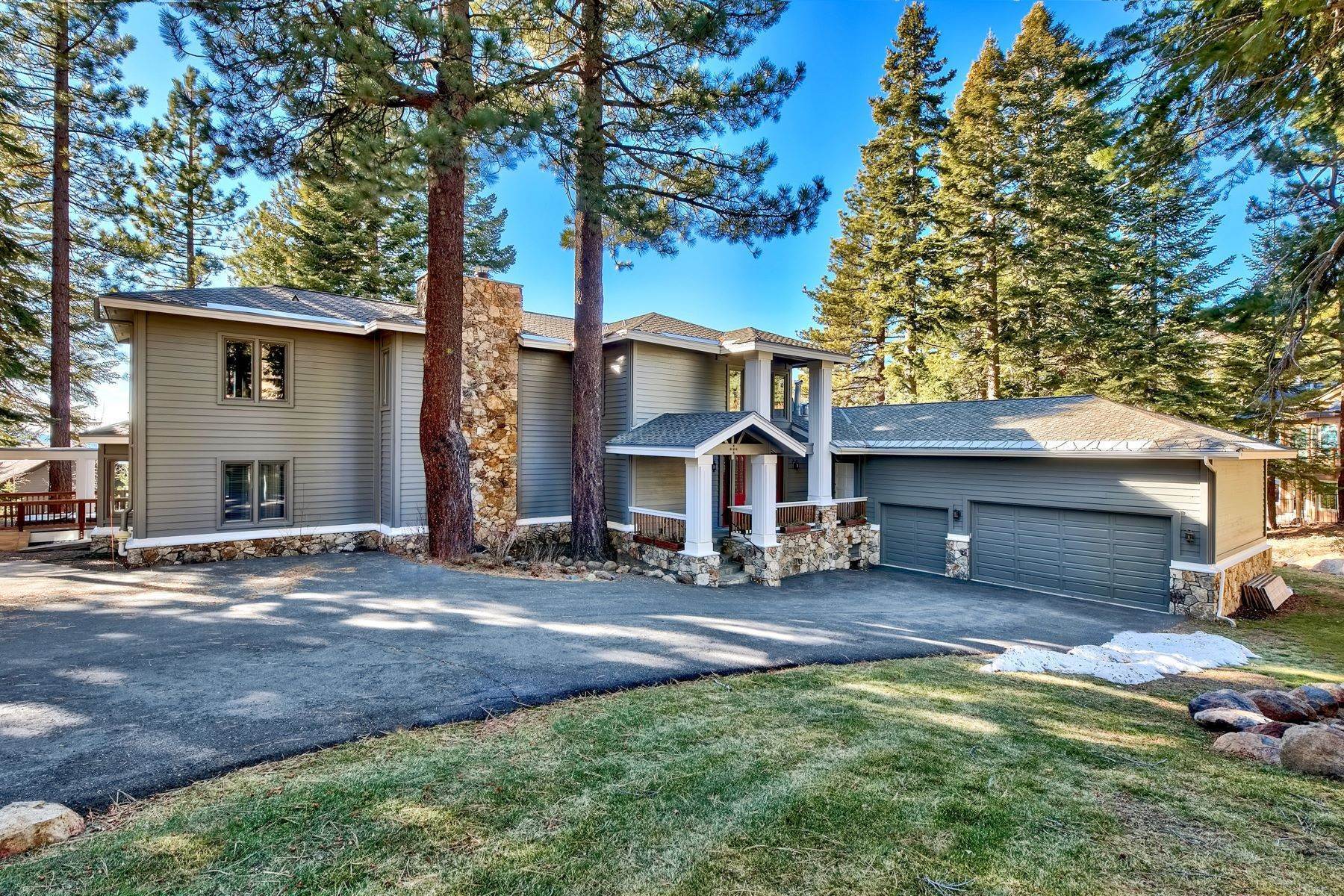 Single Family Homes for Active at Stylish Home On Eastern Slope 959 Fairview Blvd Incline Village, Nevada 89451 United States