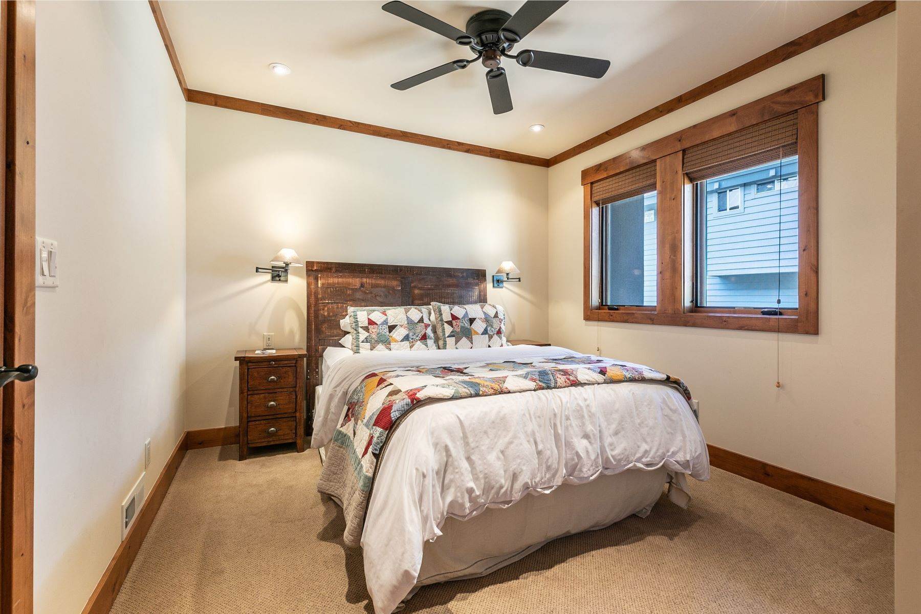 23. Single Family Homes for Active at Newer Dollar Point Home at Lake Tahoe 164 Roundridge Road Tahoe City, California 96145 United States