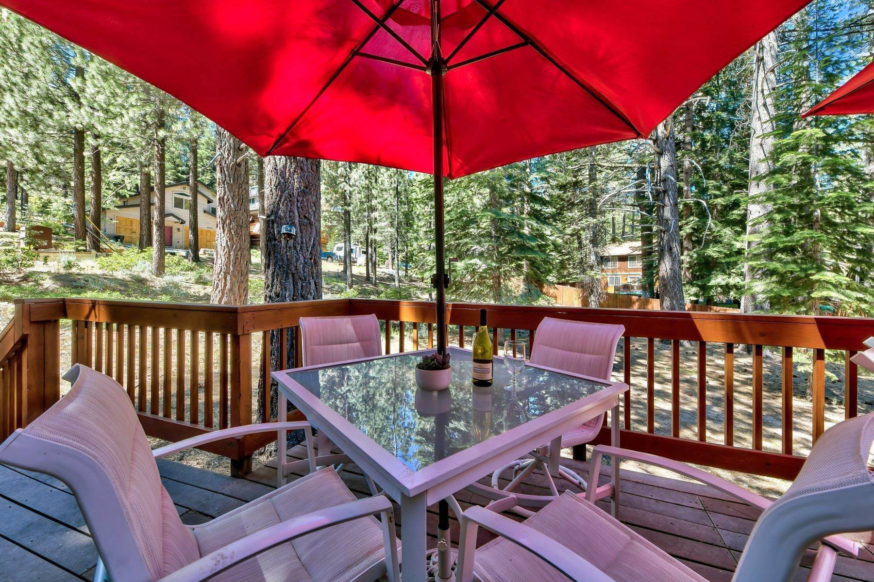 4. Single Family Homes for Active at Cul De Sac Forest Setting 1221 Goldpan Ct South Lake Tahoe, California 96150 United States