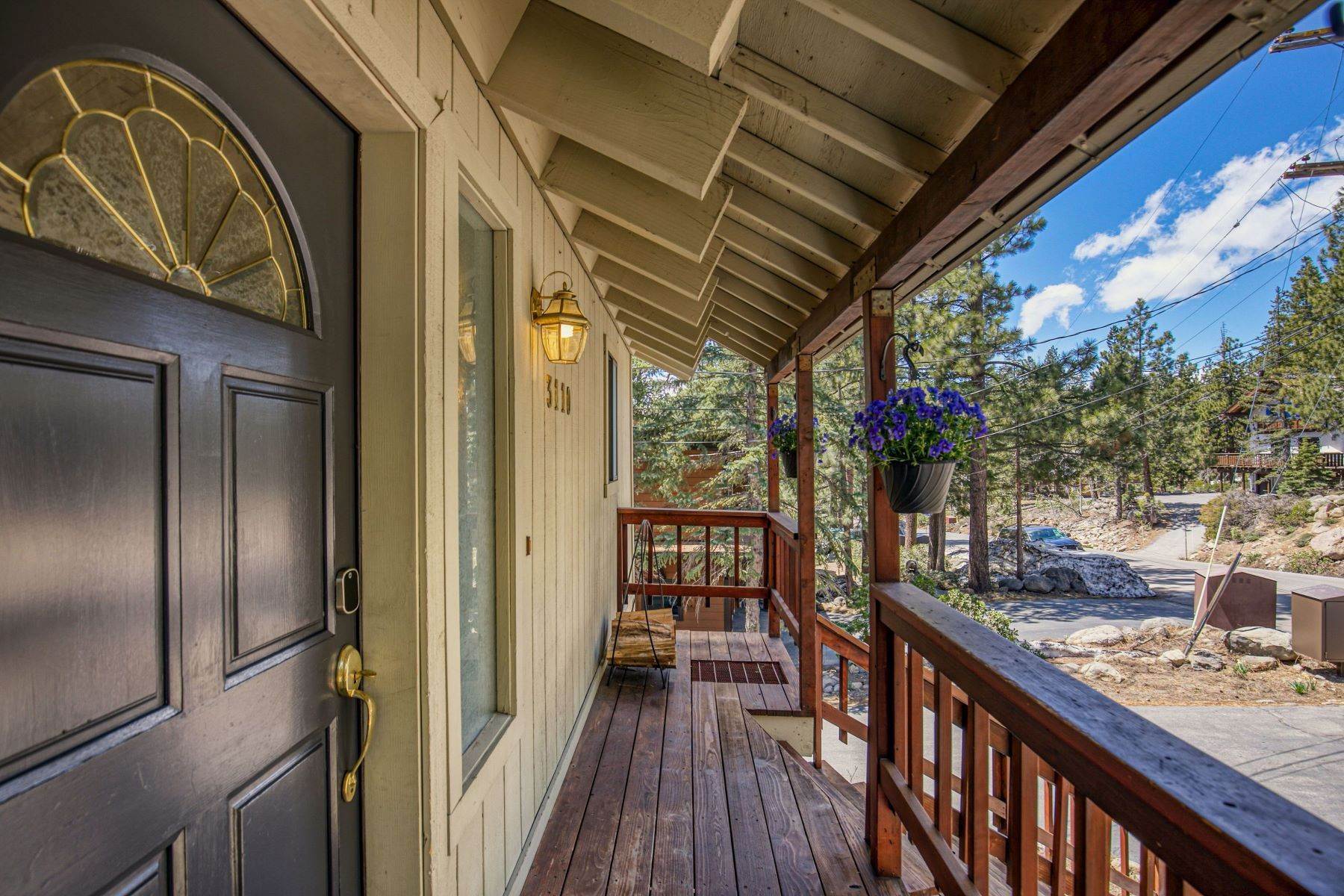 5. Single Family Homes for Active at Absolutely Adorable Lakeside Home 3110 Panorama Dr Tahoe City, California 96145 United States