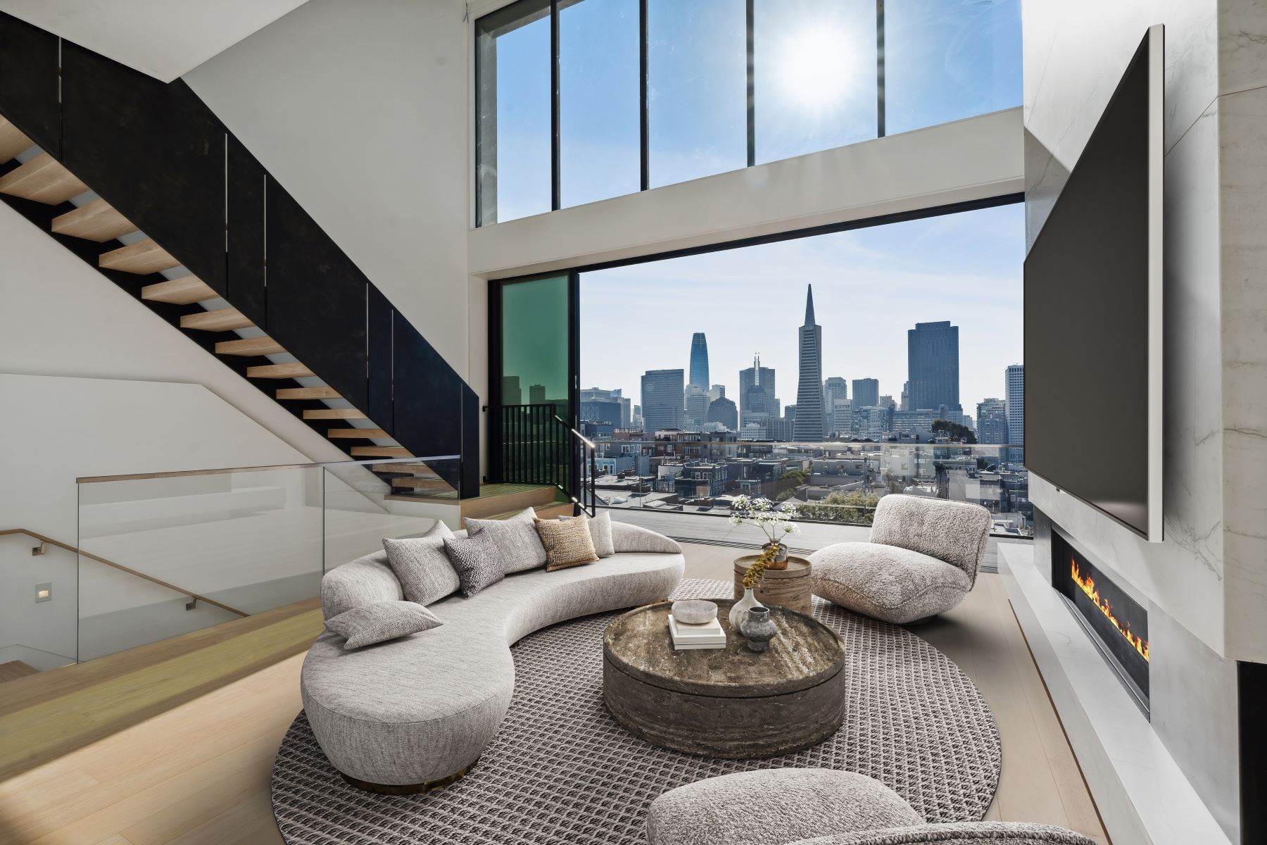 Single Family Homes for Active at Contemporary Loft-like Home 115 Telegraph Hill Blvd San Francisco, California 94133 United States