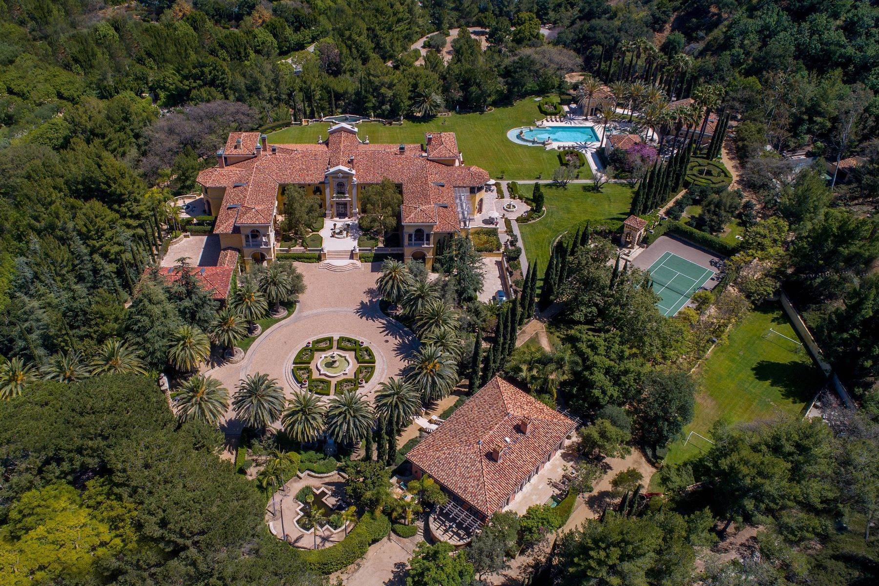 6. Single Family Homes for Active at 67 Beverly Park Court, 67,68, 69 Beverly Hills, California 90210 United States
