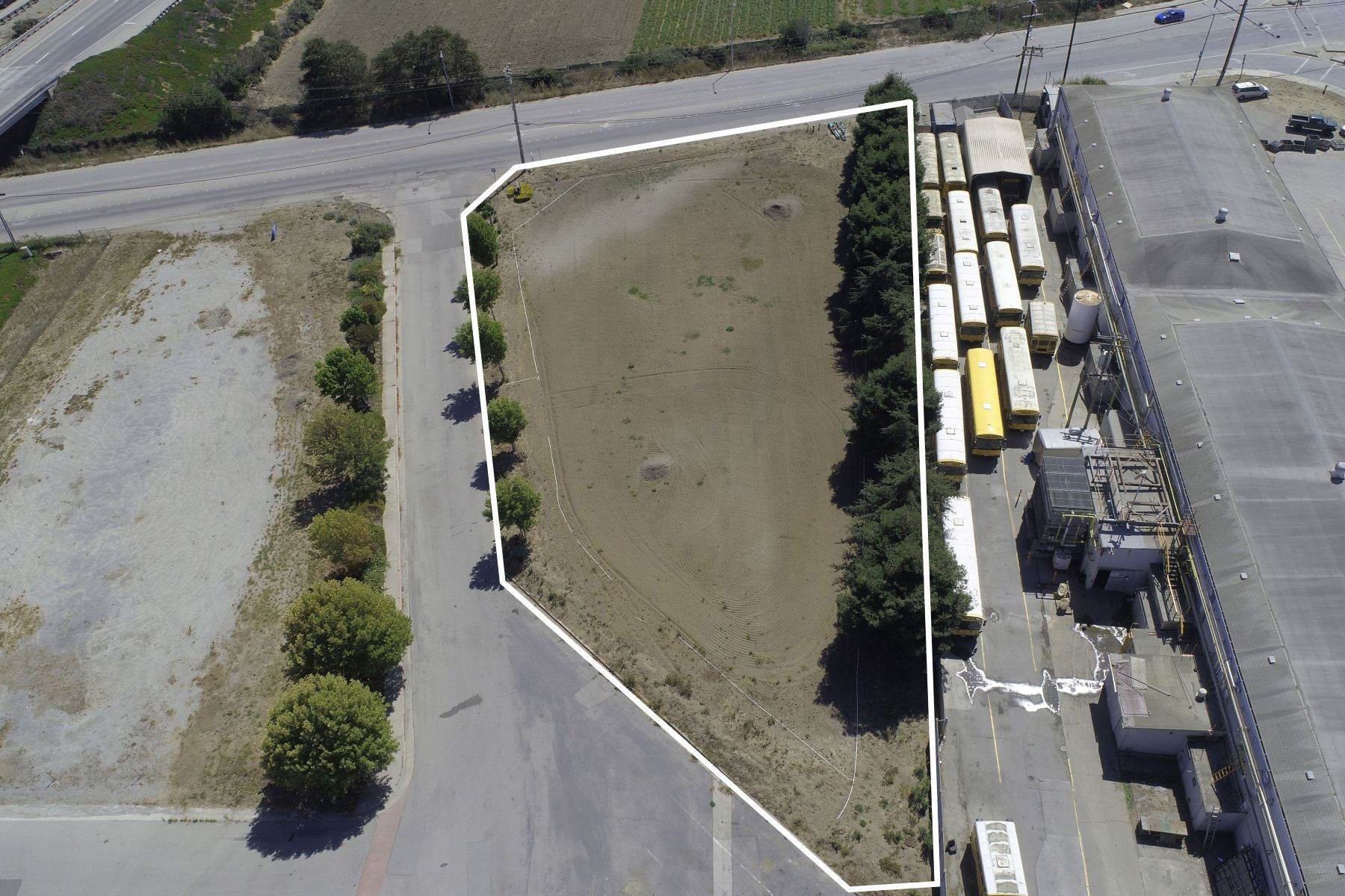 土地,用地 为 销售 在 1630 West Beach West Beach 沃森威尔, 加利福尼亚州 95076 美国