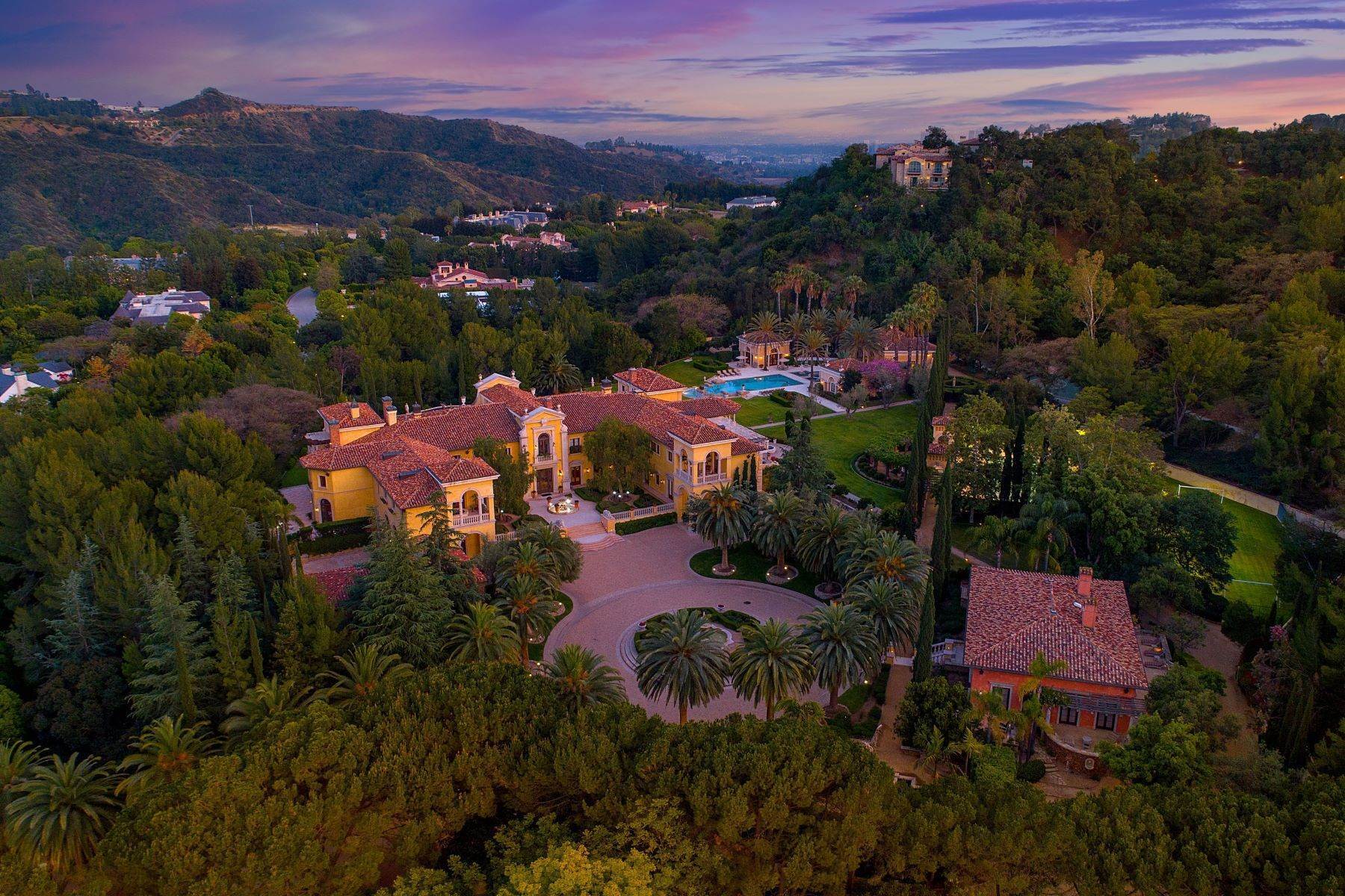 48. Single Family Homes for Active at 67 Beverly Park Court, 67,68, 69 Beverly Hills, California 90210 United States